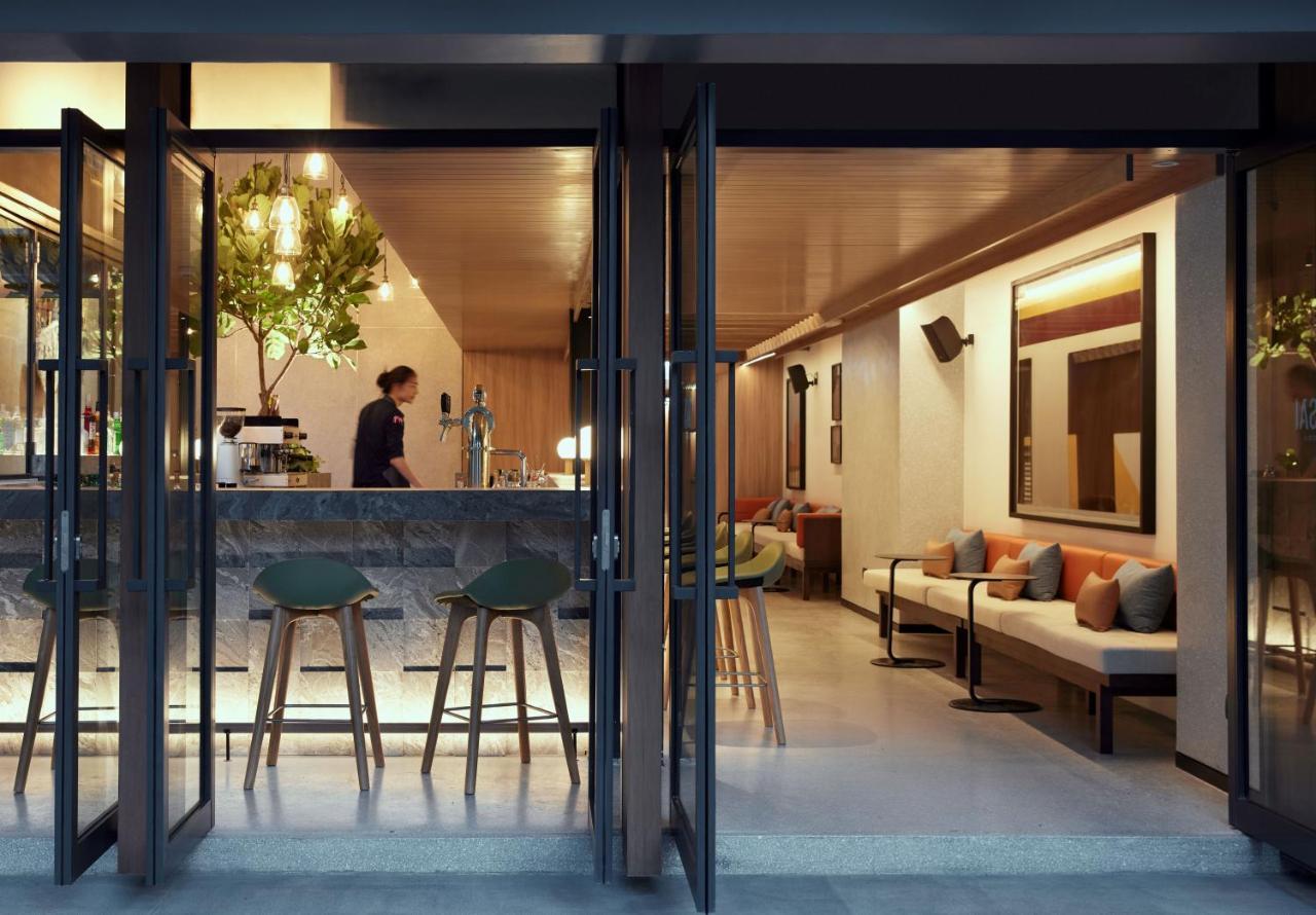 Отель Asai Bangkok Sathorn Экстерьер фото