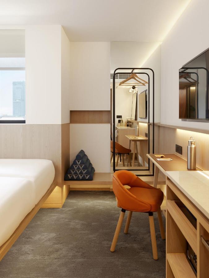 Отель Asai Bangkok Sathorn Экстерьер фото